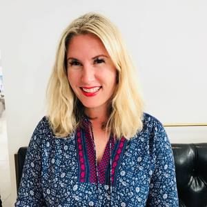 Meet your Posher, Dana